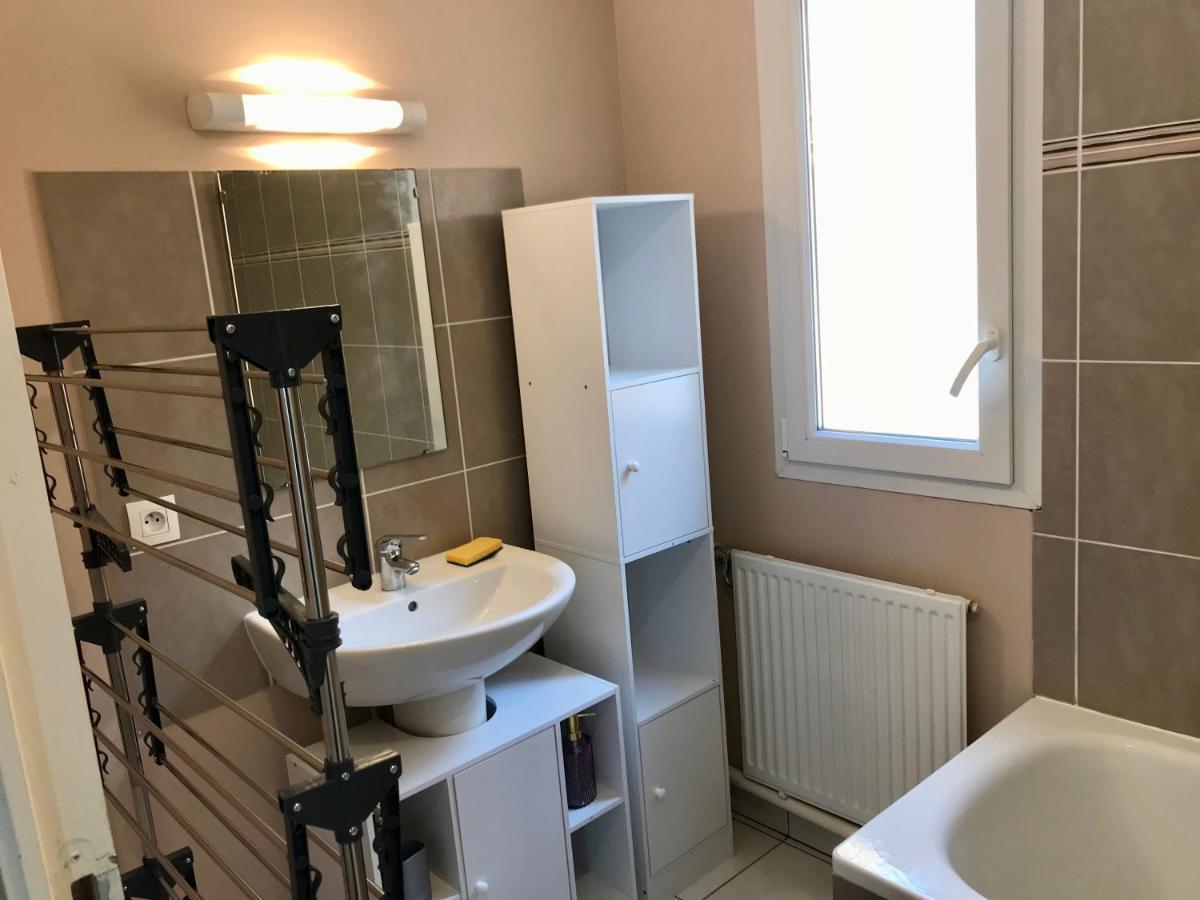 Agreable Maison Proche Gare Avec Parking Gratuit Le Mans Exteriör bild