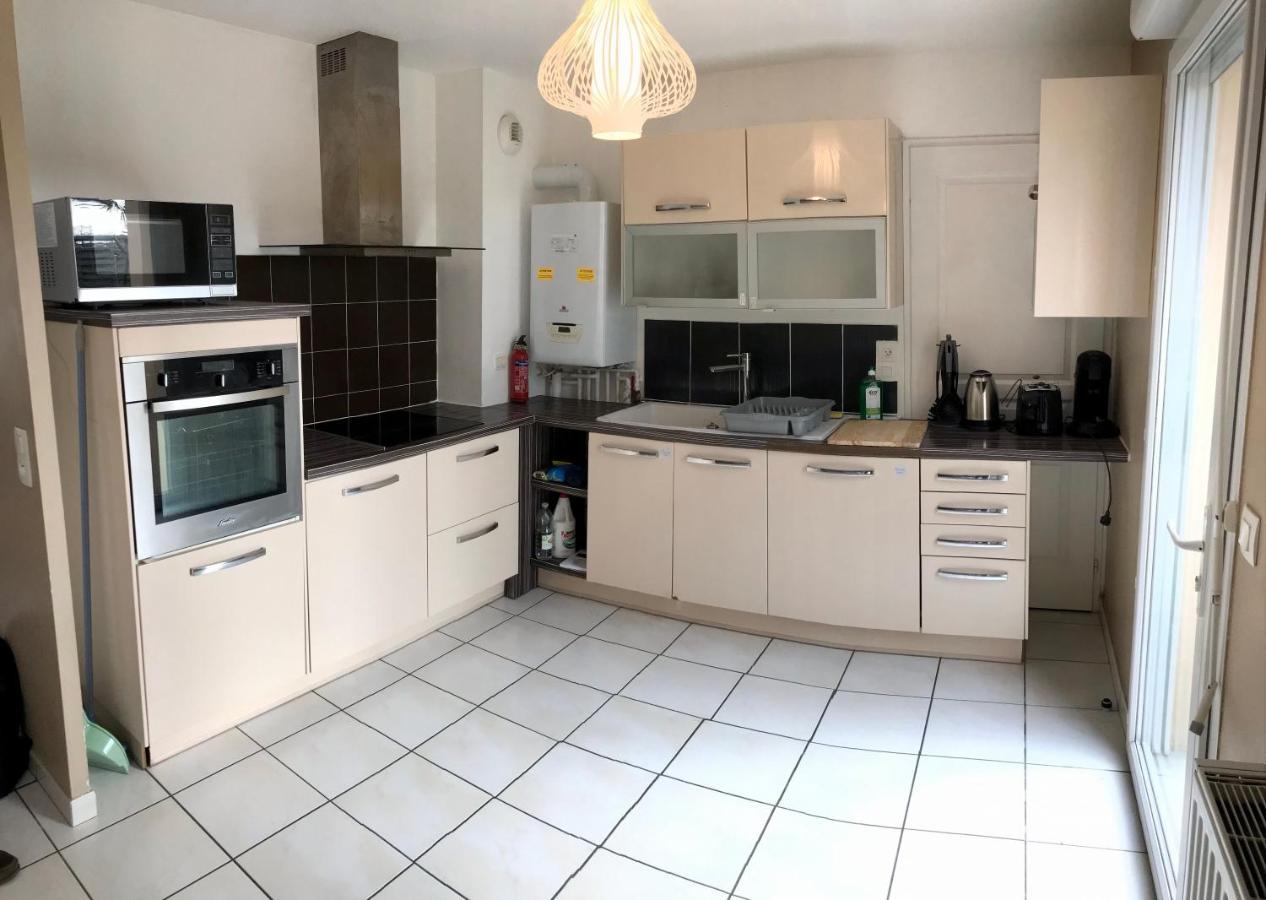 Agreable Maison Proche Gare Avec Parking Gratuit Le Mans Exteriör bild