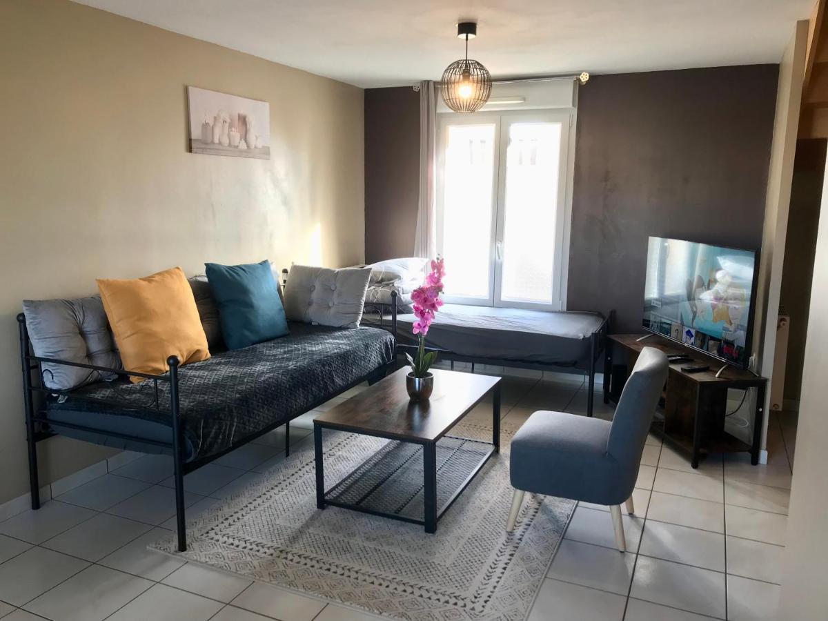 Agreable Maison Proche Gare Avec Parking Gratuit Le Mans Exteriör bild