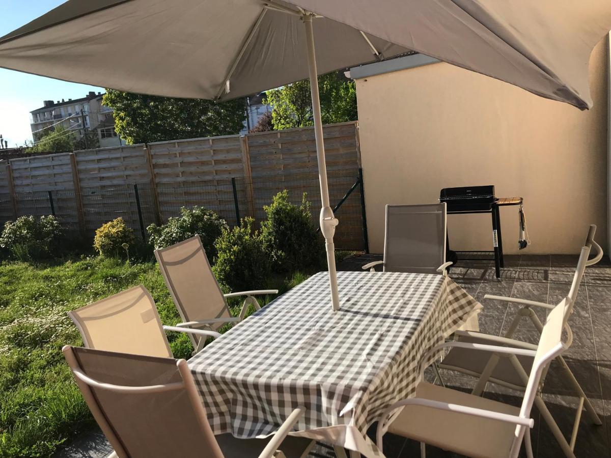Agreable Maison Proche Gare Avec Parking Gratuit Le Mans Exteriör bild